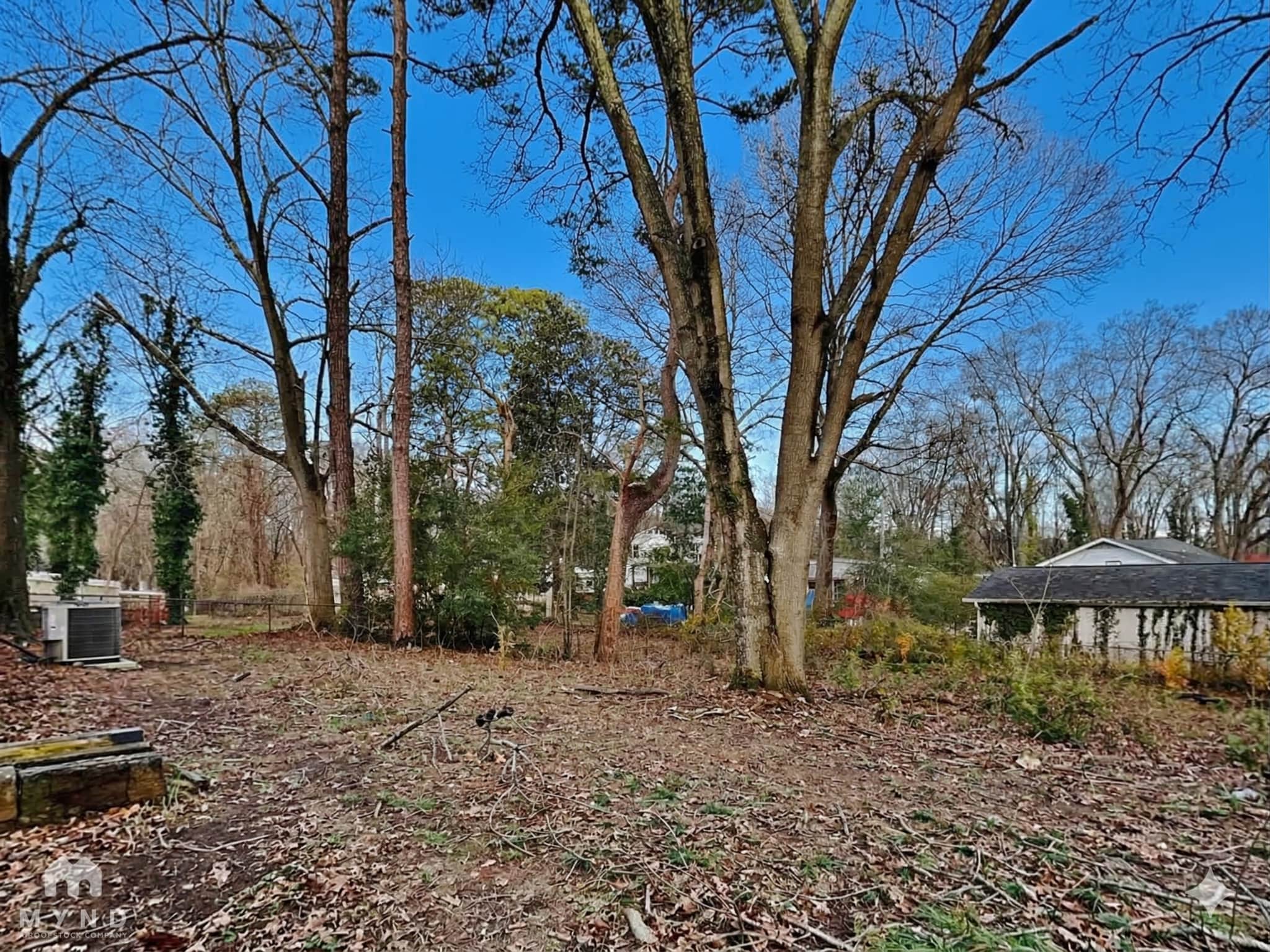 Building Photo - 1825 Oakmont Dr NW