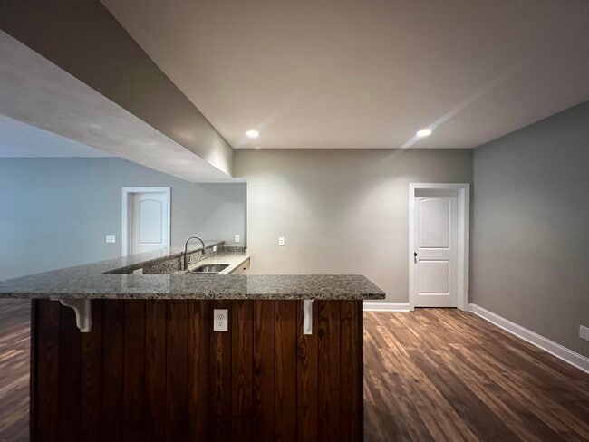Building Photo - 4239 Windslow Dr