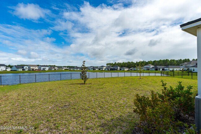 Building Photo - 32 Enchanted Shr Wy