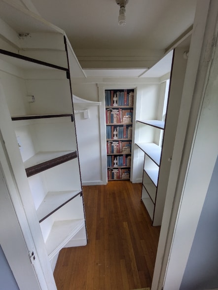 Building Photo - 24 Church St