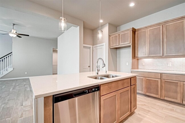 Building Photo - 315 N Spotted Fern Dr