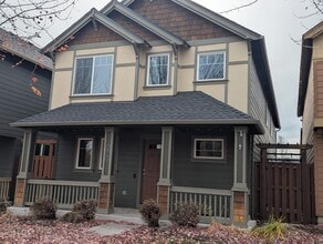 Building Photo - 20565 Sun Meadow Way