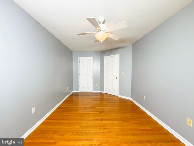 Building Photo - 1632 Briarview Ct