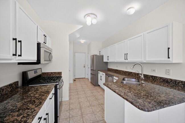 Building Photo - 1619 Windward Ct