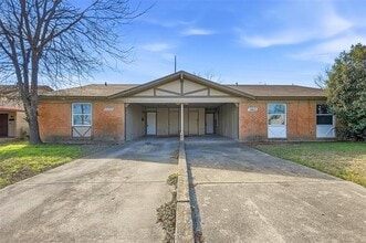 Building Photo - 1812 Frances Dr