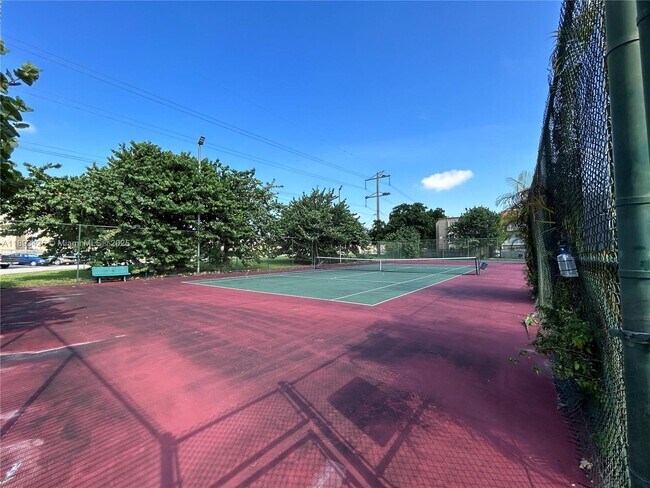 Building Photo - 4920 NW 79th Ave