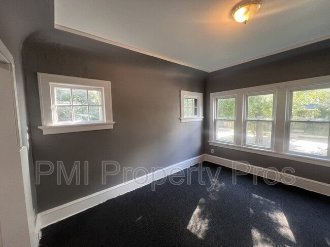 Building Photo - 1536 N 38th St