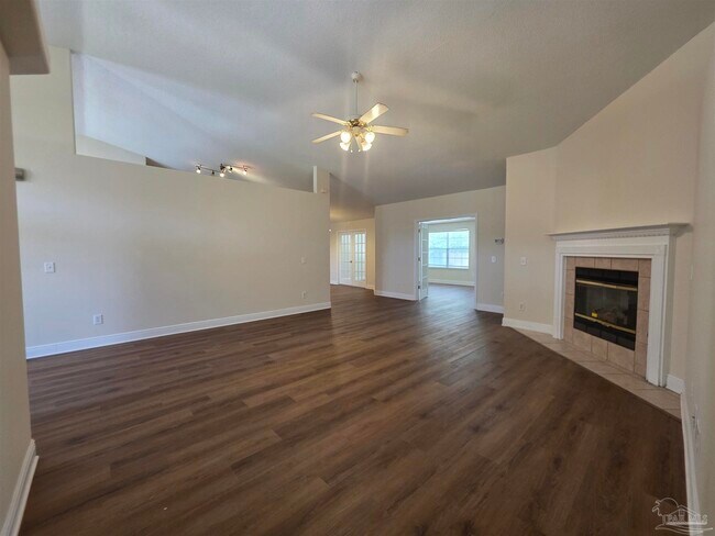 Building Photo - 7200 Annandale Dr