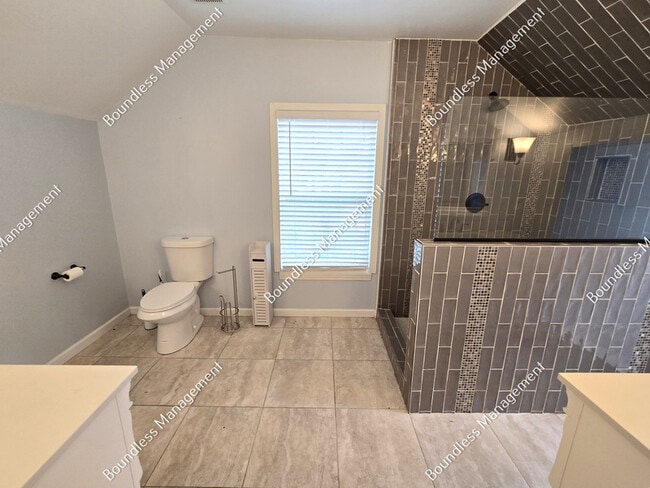 Building Photo - 2649 Jefferson Terrace