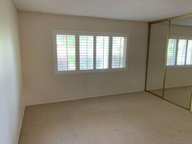 Building Photo - An El Dorado Model on the Golf Course