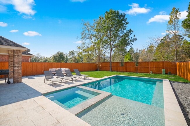 Building Photo - 174 Black Swan Pl