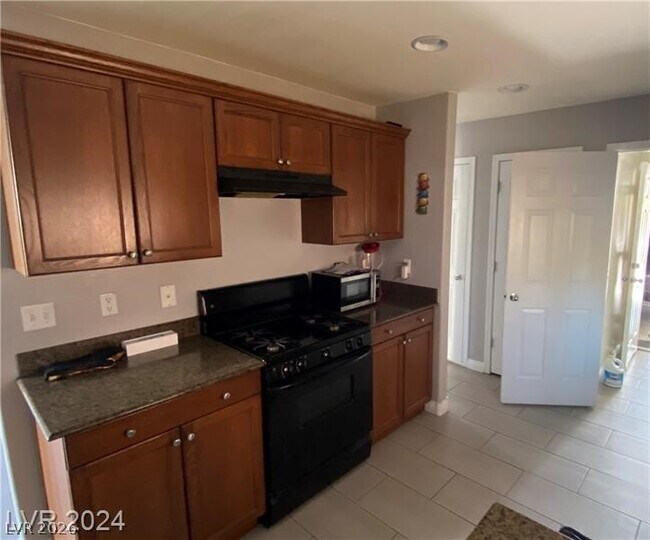 Building Photo - 9956 Matfen Ct