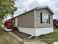 Building Photo - 5716 Heather View Ln