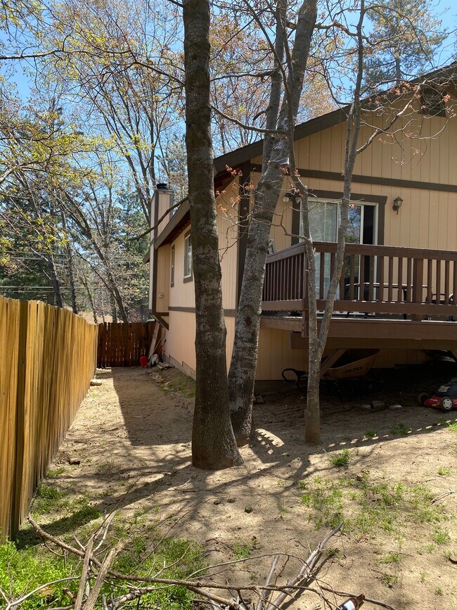 Building Photo - 309 Forest Cir