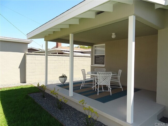 Building Photo - 6721 E La Marimba St