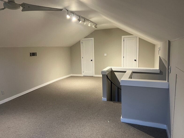 Building Photo - 1170 Monroe Dr NE