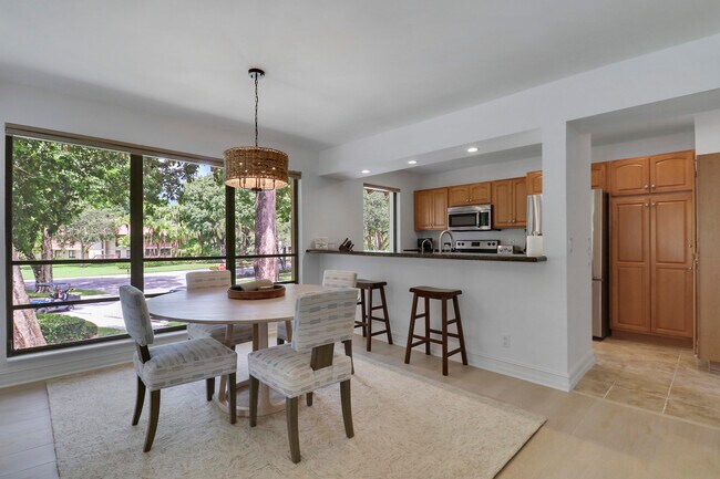 Building Photo - 606 Brackenwood Cove