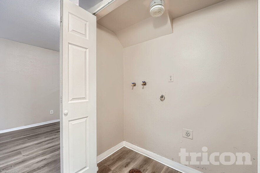 Building Photo - 3974 S Richfield St