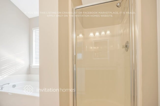 Building Photo - 3504 Devon Chase Rd