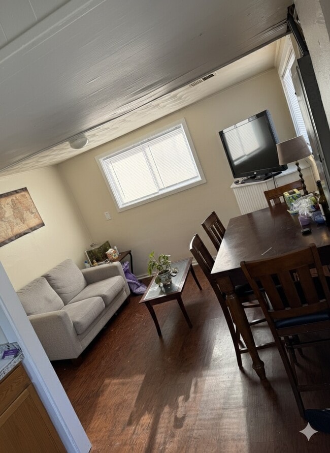 Building Photo - 551 Lexington Ave