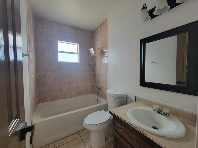 Building Photo - 3802 Nogal Lane
