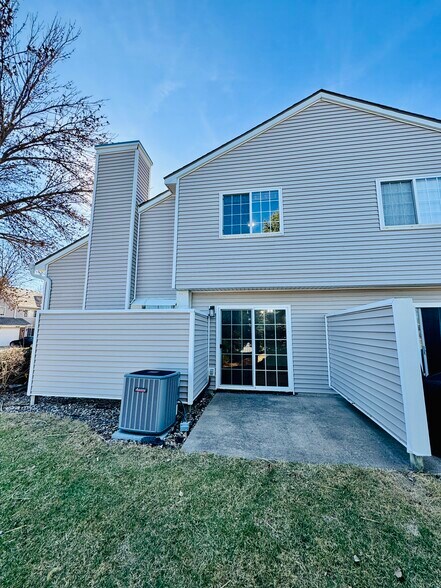 Building Photo - 7425 Wistful Vista Dr