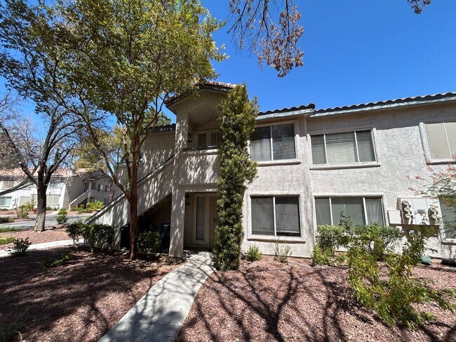 Building Photo - 3065 Casey Dr