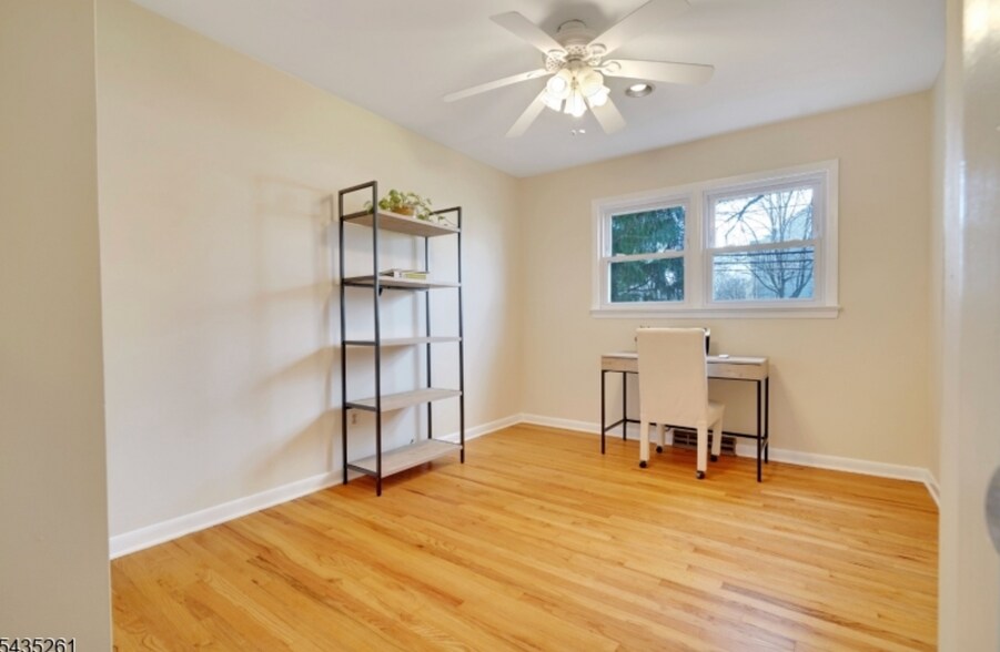 Building Photo - 78 Vones Ln
