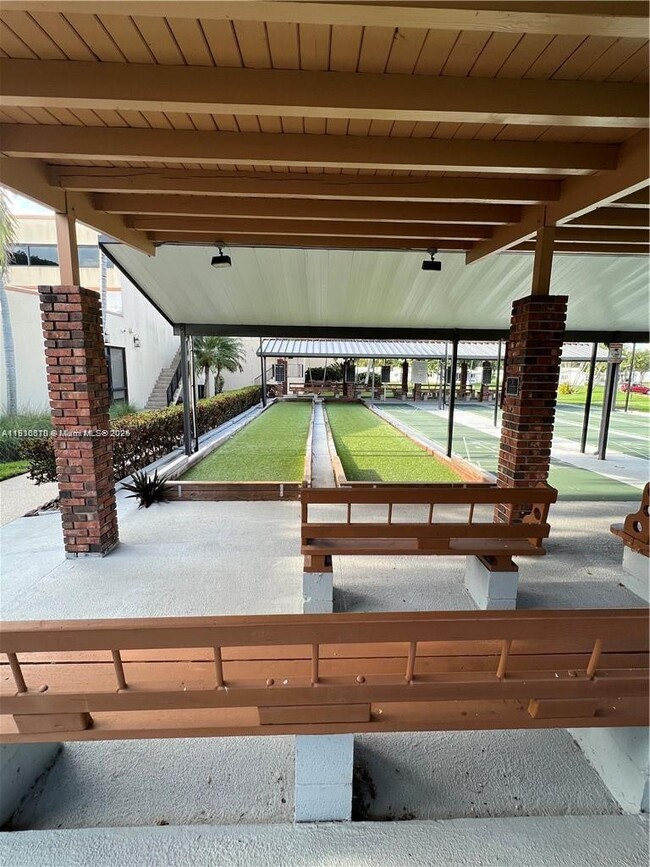 Building Photo - 1057 NW 88th Ave