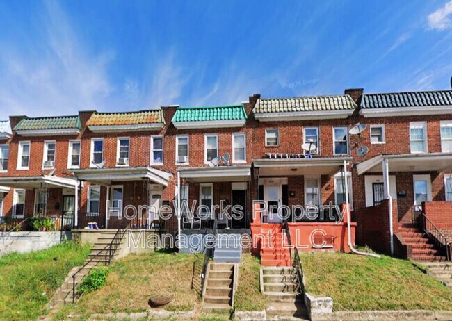 Primary Photo - 2520 W Franklin St