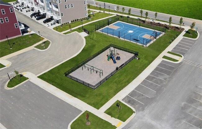 Building Photo - 8603 Underhill Dr