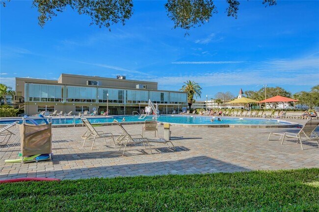 Building Photo - 2043 Denmark St
