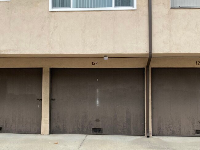 Building Photo - 999 E Valley Blvd