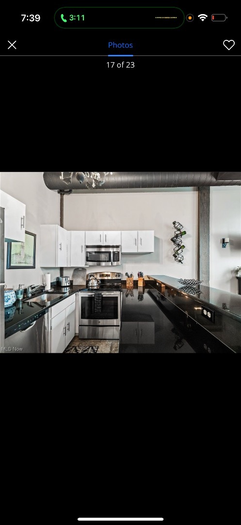 Building Photo - 408 W St Clair Ave