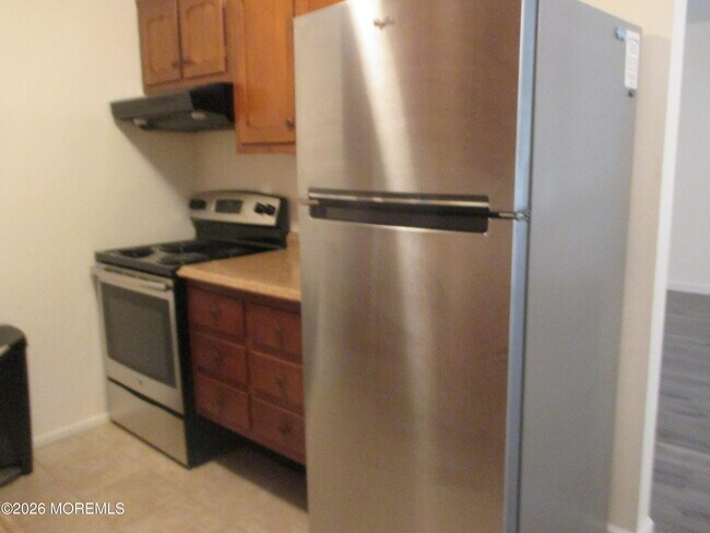 Building Photo - 363B Chesterfield Ct