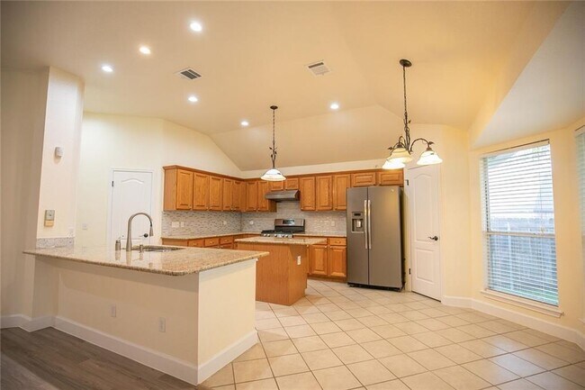 Building Photo - 12417 Mallard Ln