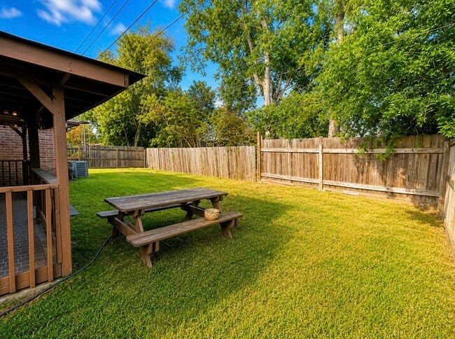 Building Photo - 7446 Soledad Dr