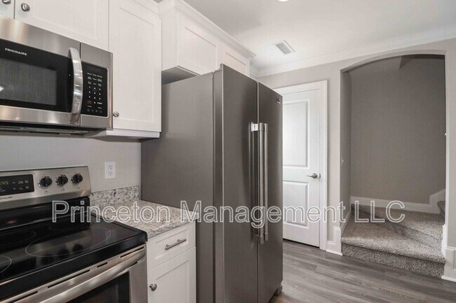 Building Photo - 3967 Newhall Dr NW