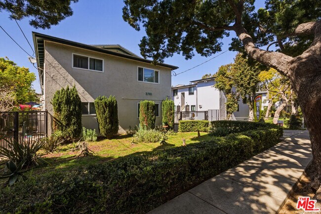 Building Photo - 2701 Kansas Ave