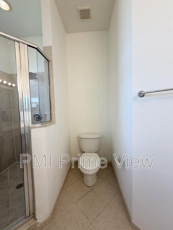 Building Photo - 12997 SW 135th St