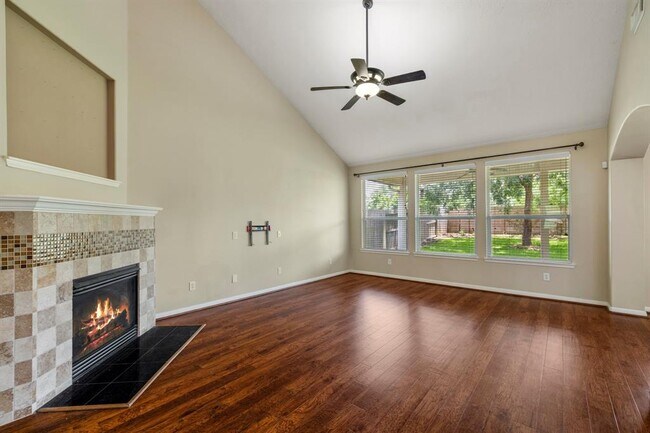 Building Photo - 6911 Autumn Rain Ln