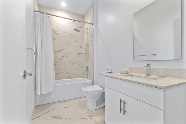 Building Photo - 312 Famagusta Dr