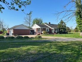 Building Photo - 5644 US Highway 60 W