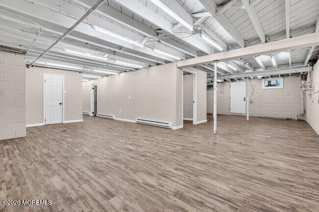 Building Photo - 150 Farm St