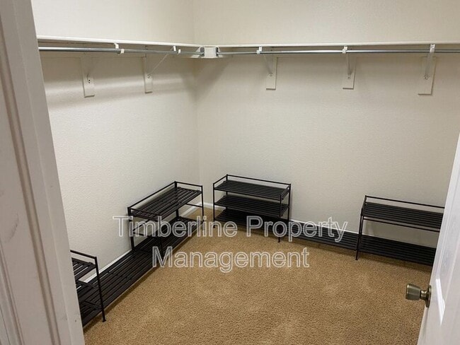 Building Photo - 14480 Tierra Dr