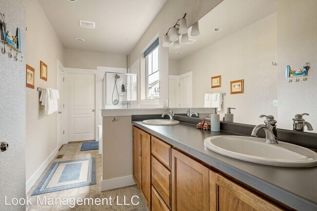 Building Photo - 5 br, 4.5 bath House - 5441 Uinta St