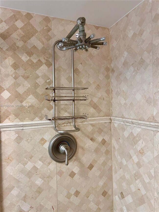 Building Photo - 230 174th St