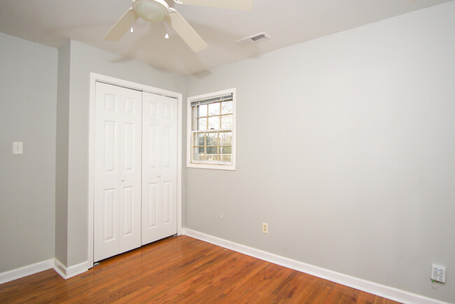 Building Photo - 3615 Marymont Dr NW