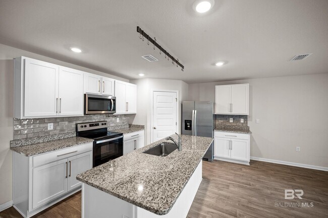 Building Photo - 3172 Vista Delmar Dr