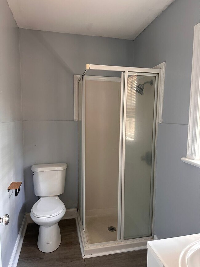 Building Photo - RENTAL HOME 3BD/2BTH